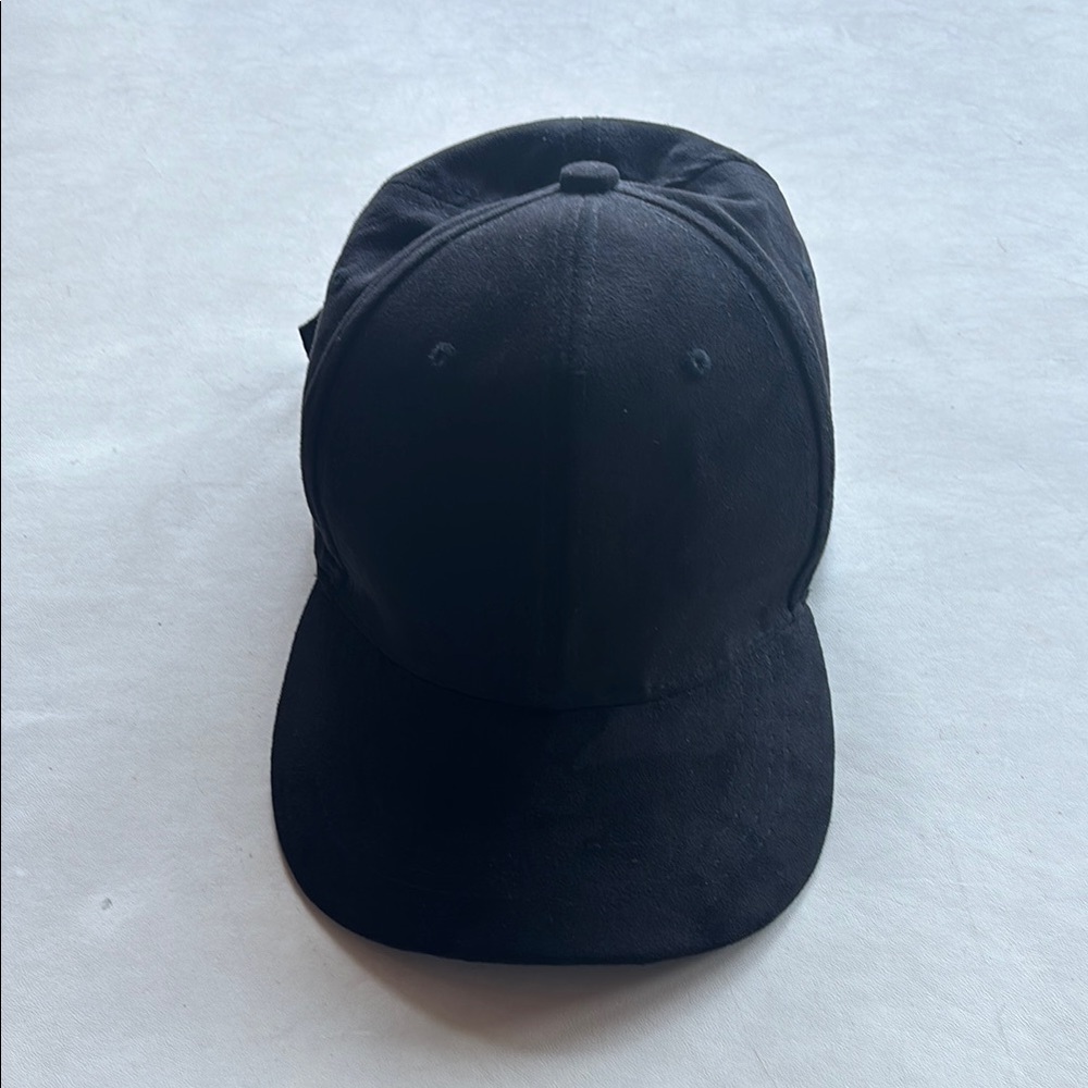 Classic Black Cap